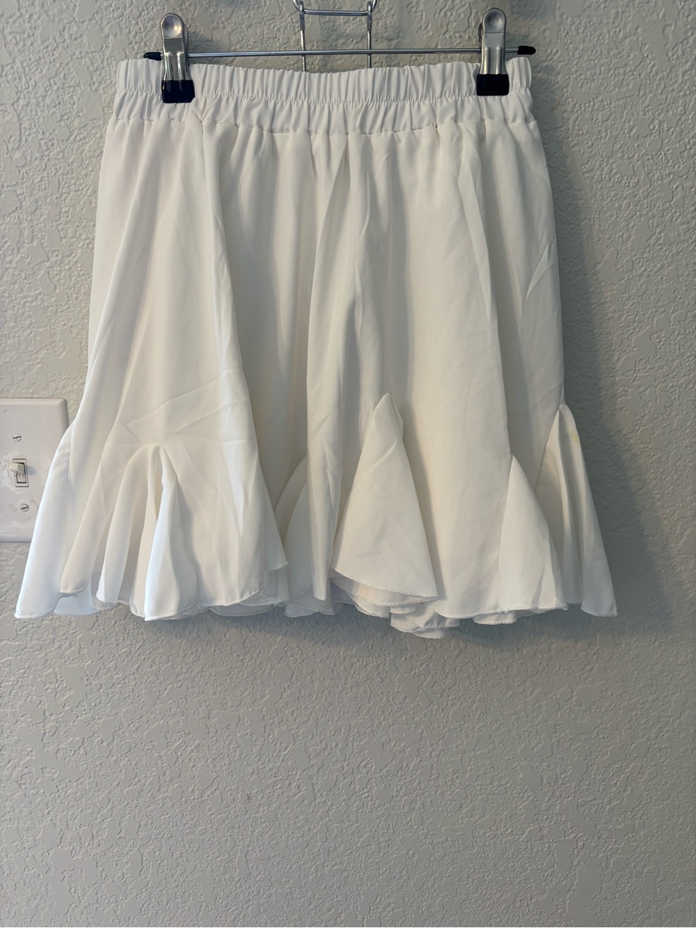 ADVIDLOVE babydoll, Coquette, White Ruffle Hem Circle Skirt with Elastic Waist - Picture 3 of 9